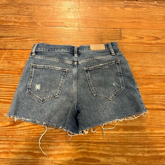 Shorts - Picture 2 of 6